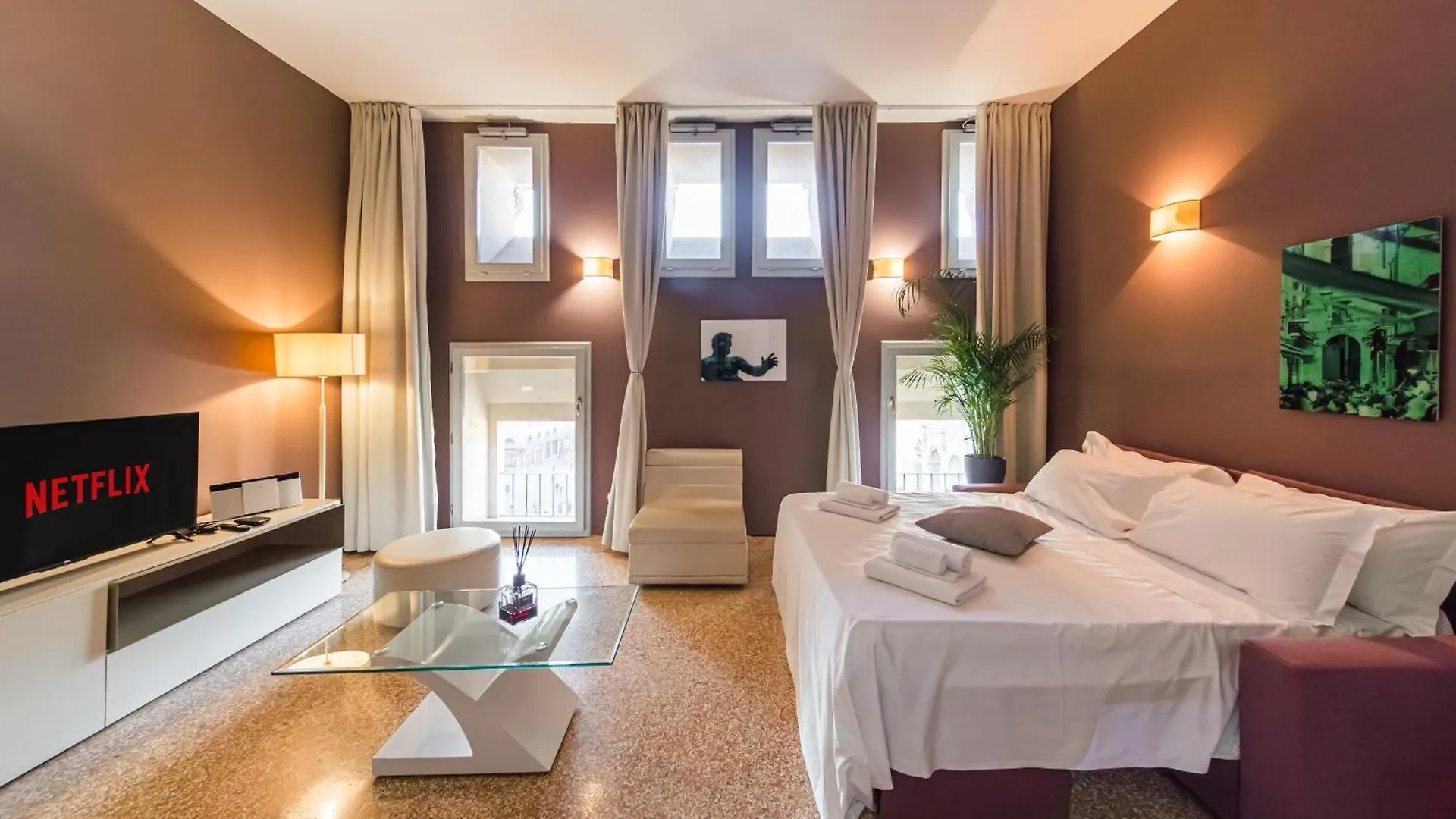 Apartment Immobo Panorama - Piazza Maggiore View Bologna